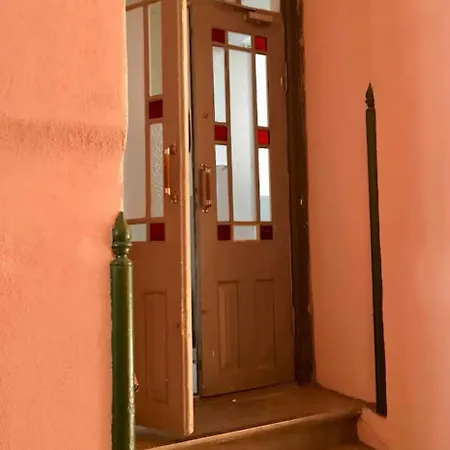 Vakker, Svaert Sentral Med 3 Soverom Apartment