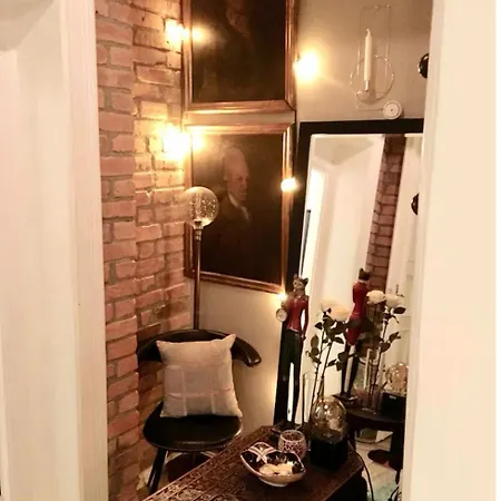 Vakker, Svaert Sentral Med 3 Soverom *