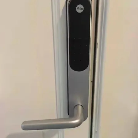 Vakker, Svaert Sentral Med 3 Soverom *