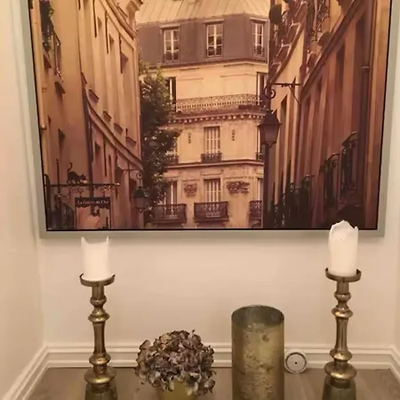 Apartment Vakker, Svaert Sentral Med 3 Soverom