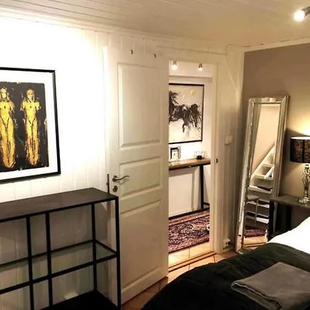 Vakker, Svaert Sentral Med 3 Soverom